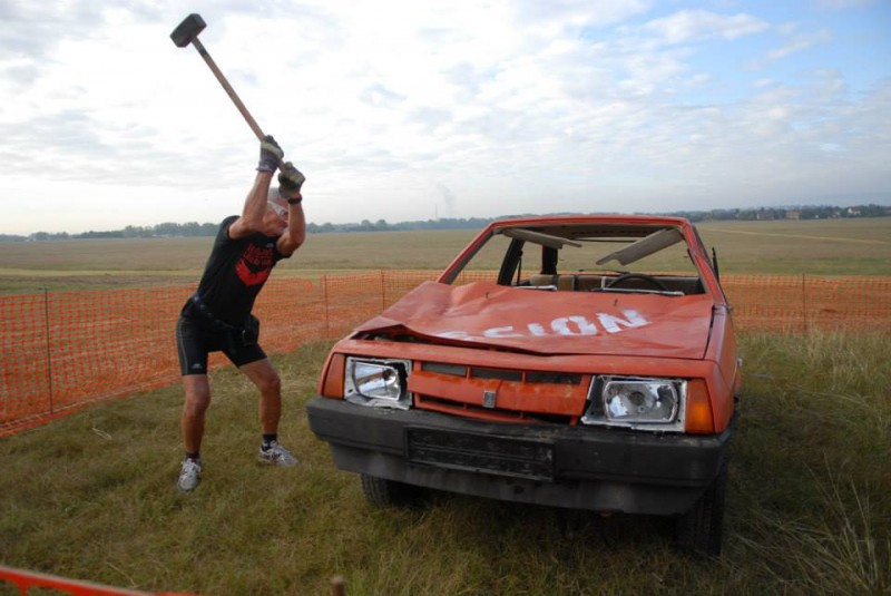 car bashing obstacle