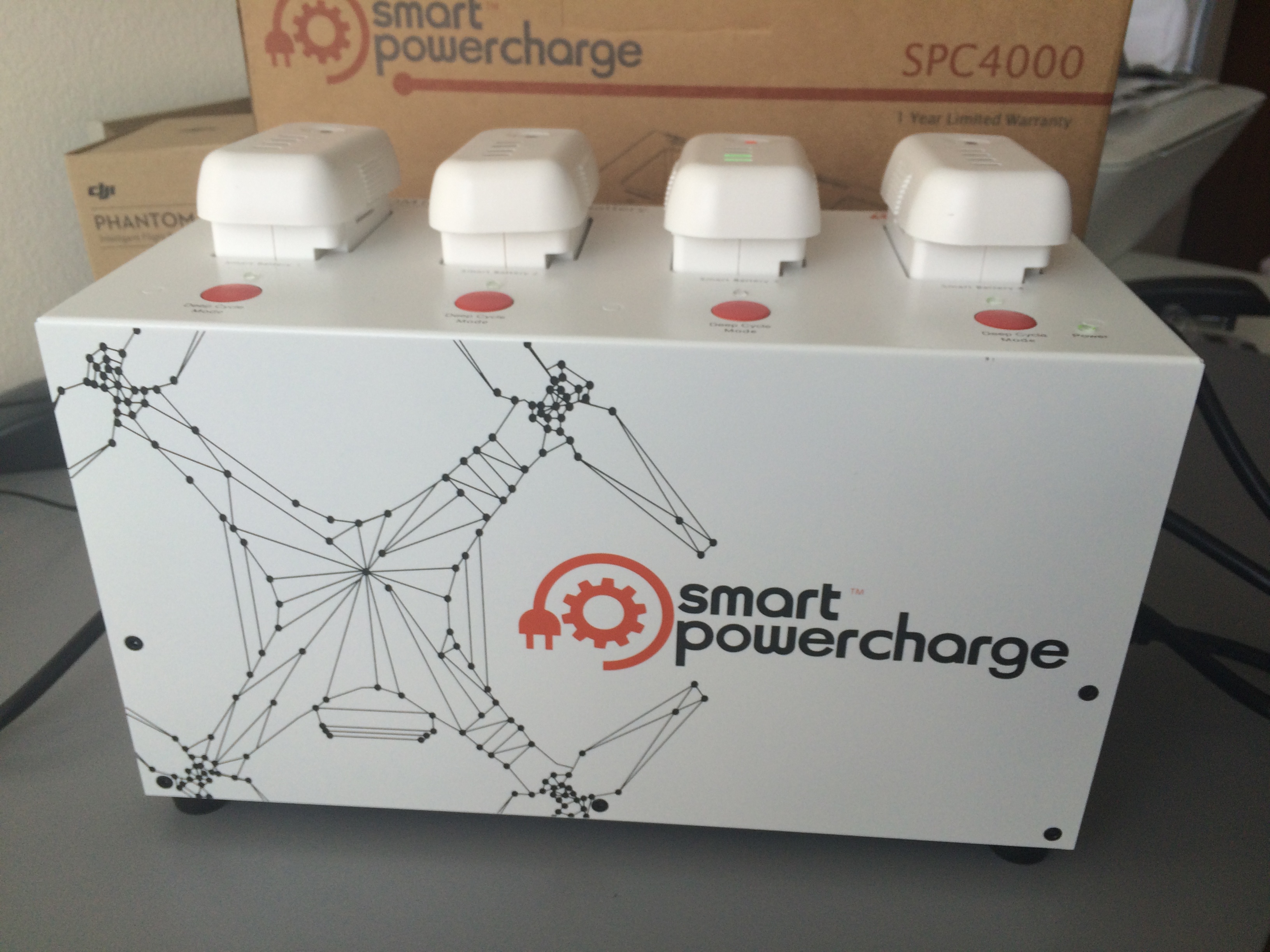 DJI Phantom 2 Charging Station Review - Smart Powercharge SPC 4000