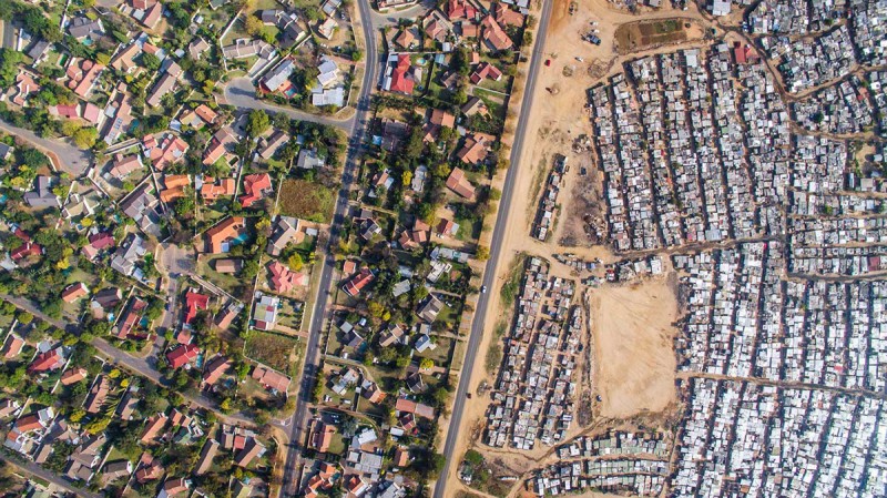 drone captures the gap between rich and poor